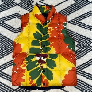 Land’s End Tie Dye Multicolor Down Puffer Vest Boys size medium 10-12